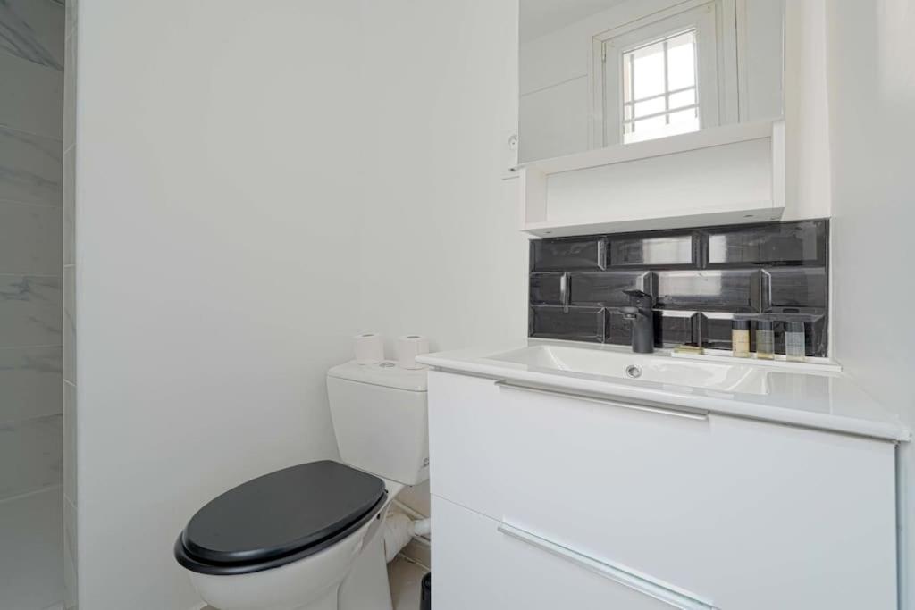 Charmant 2 Pieces A Issy- Les -Moulineaux ภายนอก รูปภาพ